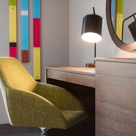 Hampton Inn & Suites Kelowna, British Columbia, Canada מראה חיצוני תמונה