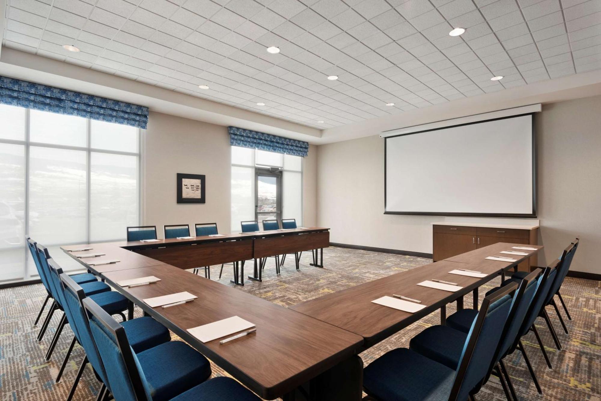 Hampton Inn & Suites Kelowna, British Columbia, Canada מראה חיצוני תמונה