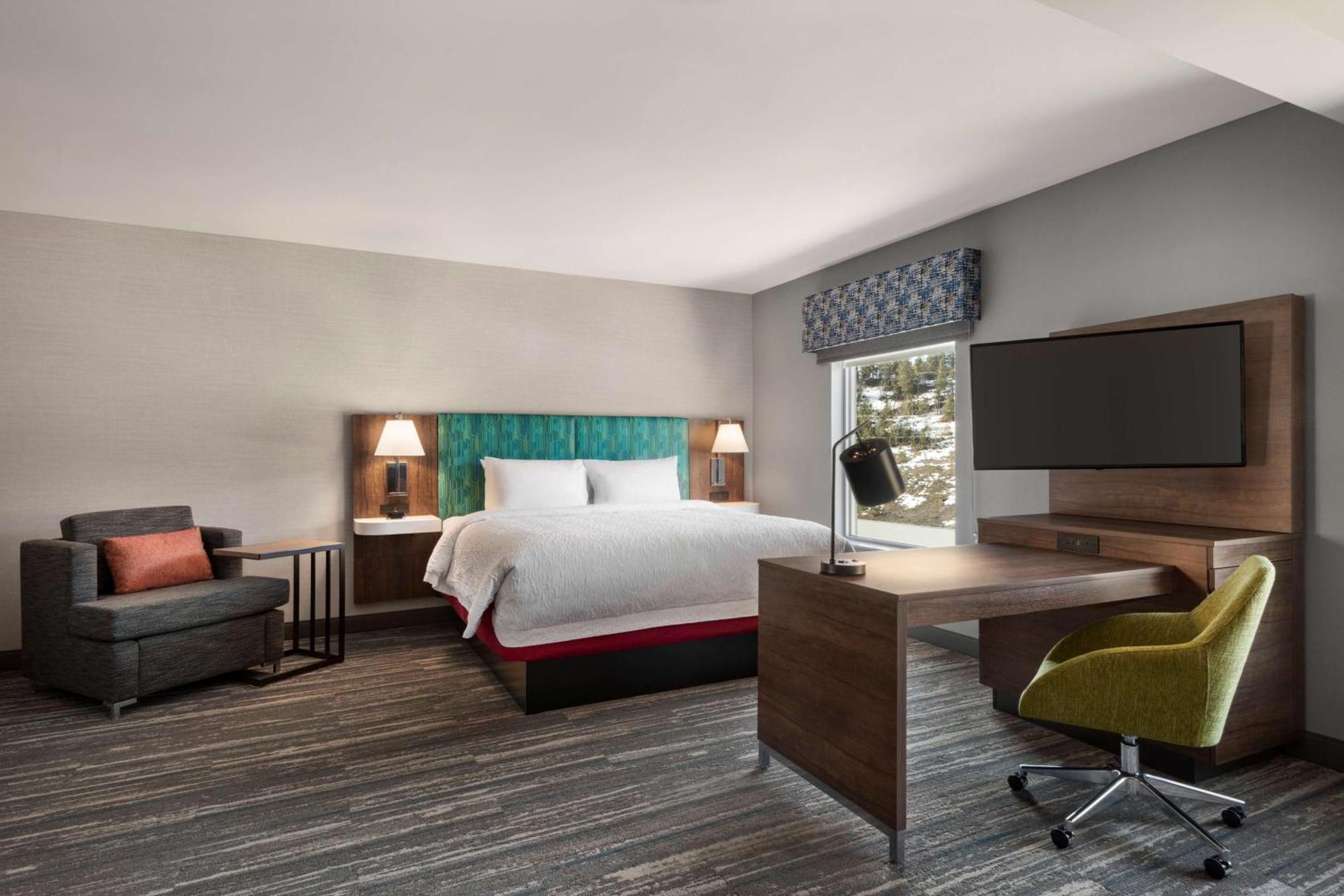 Hampton Inn & Suites Kelowna, British Columbia, Canada מראה חיצוני תמונה