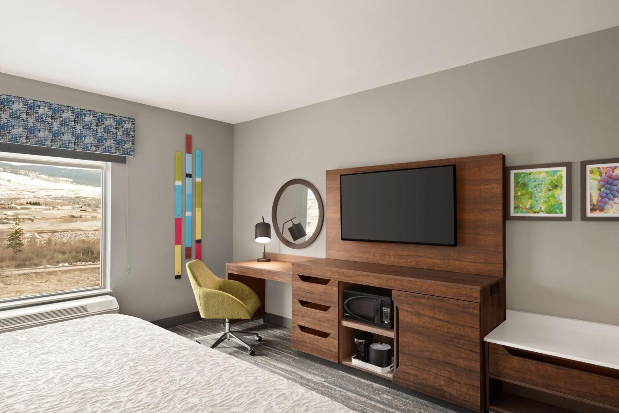 Hampton Inn & Suites Kelowna, British Columbia, Canada מראה חיצוני תמונה